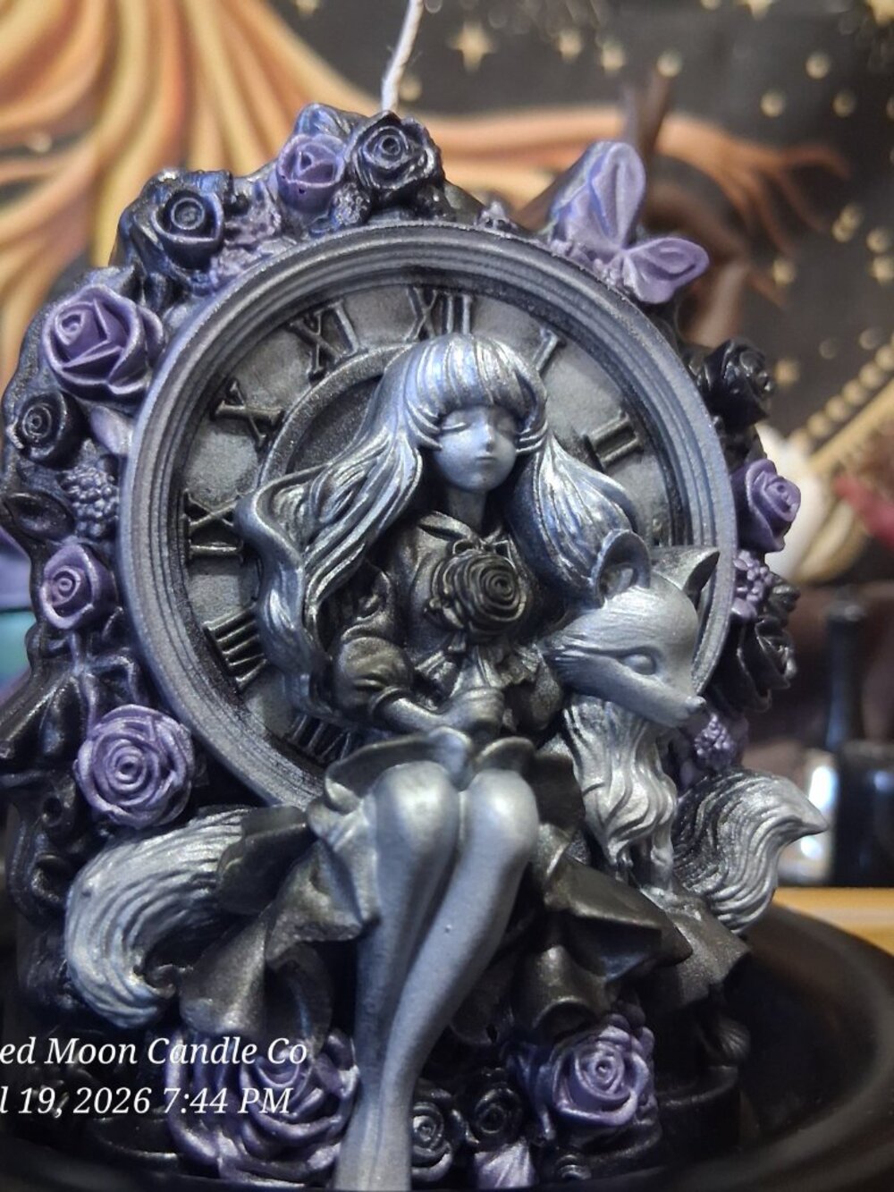 Alice in Time Candle - Picture 4 of 16